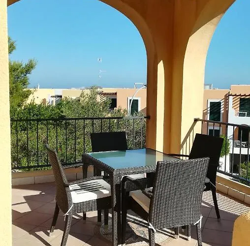 בית נופש Terrazza Del Salento סנטה צזריה טרמה